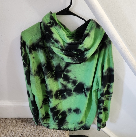 Black craft tie dye hoodie - Picture 2 of 3